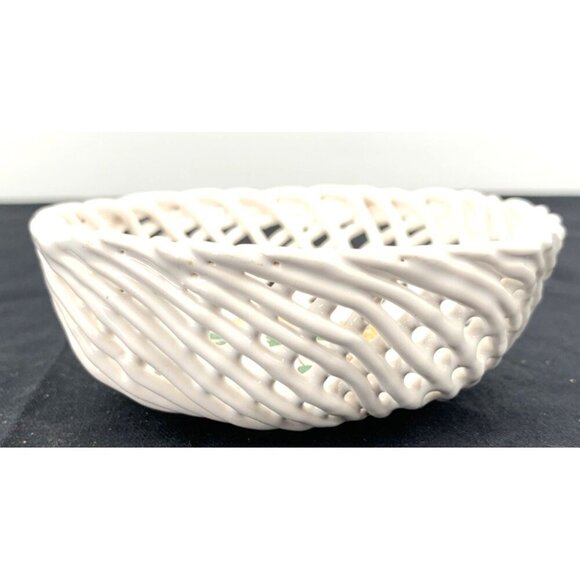 Reticulated Woven Lattice Trinket Bowl Porcelain Small 4.25" Diameter Hallmarked - Picture 2 of 5